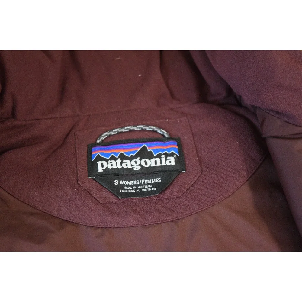 Patagonia Bivy Hooded Vest Small Burgundy Tan Down Insulated 27746 Womens Puffer - Picture 4 of 6